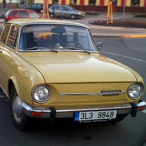 640px-Skoda_100-2.jpeg