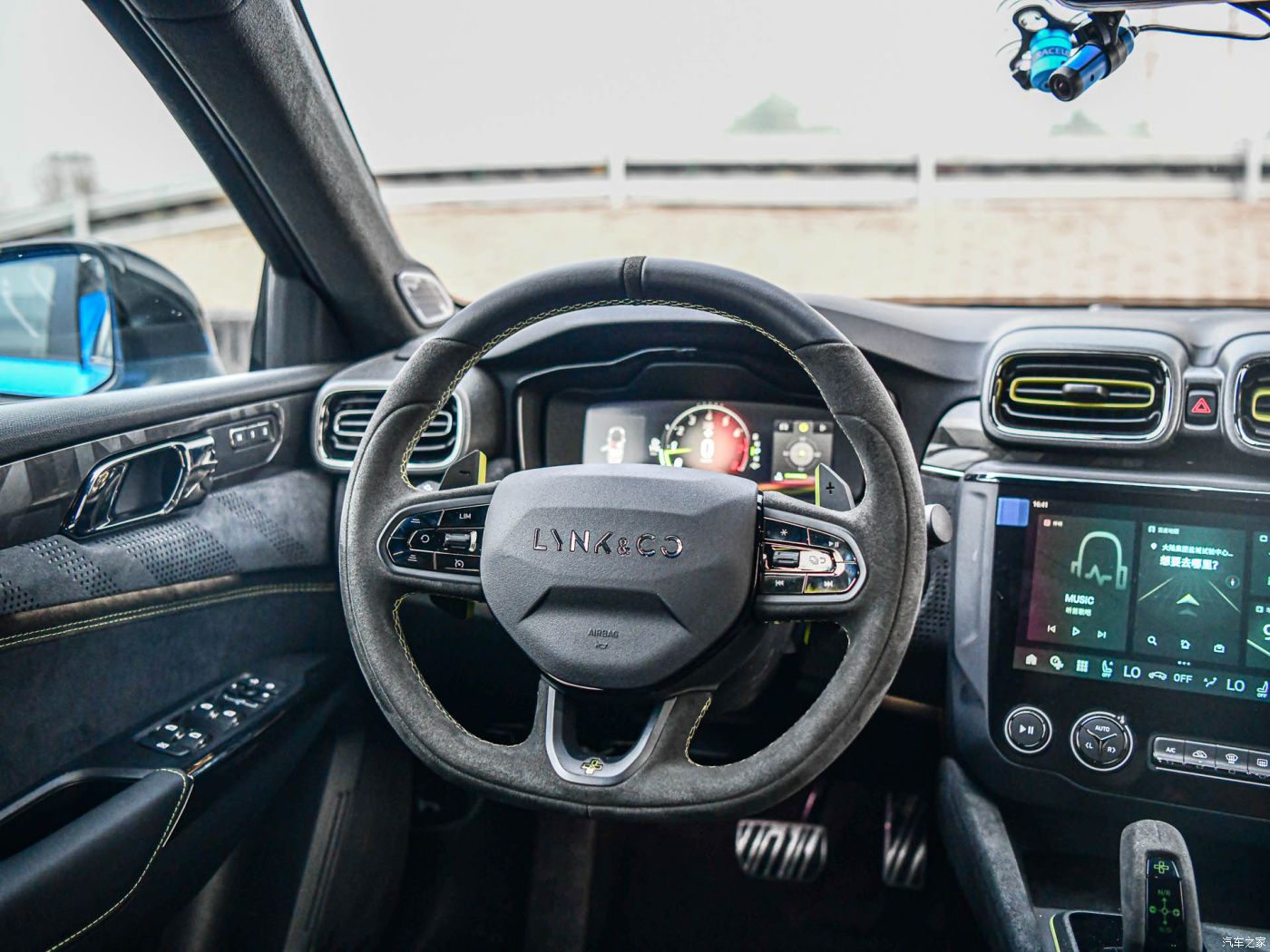 interior.jpg