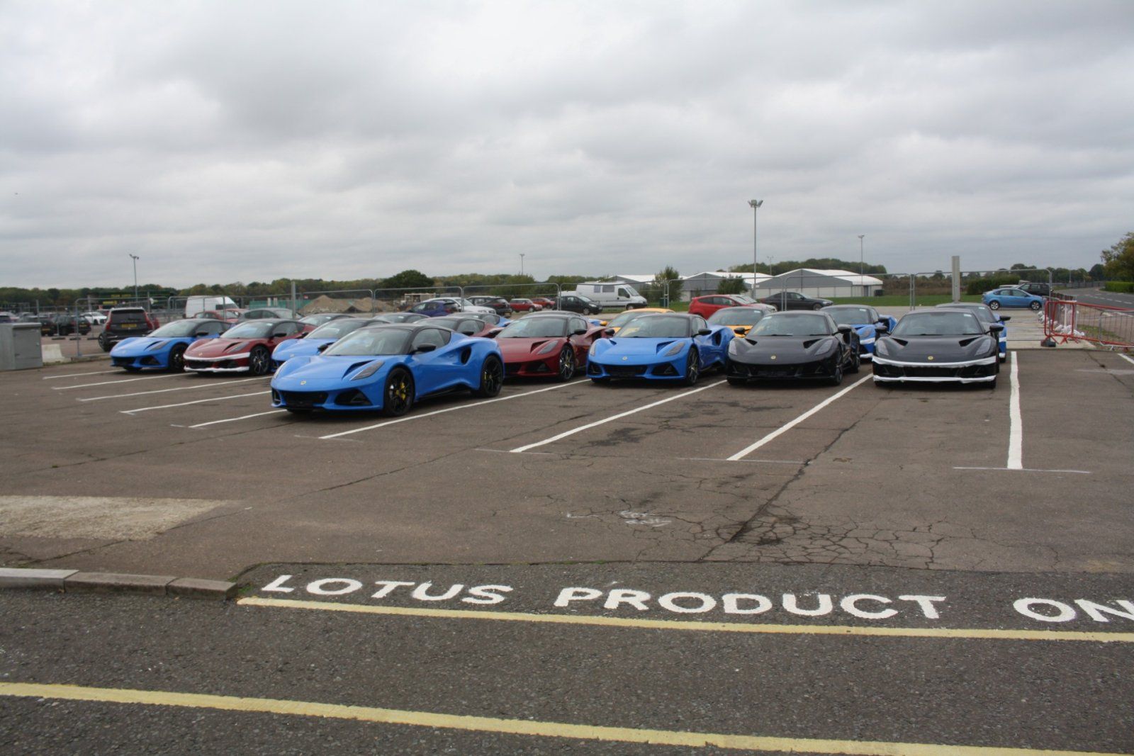 Production cars parked at Hethel 2022-10-14 IMG_2767 (hipperson).jpg